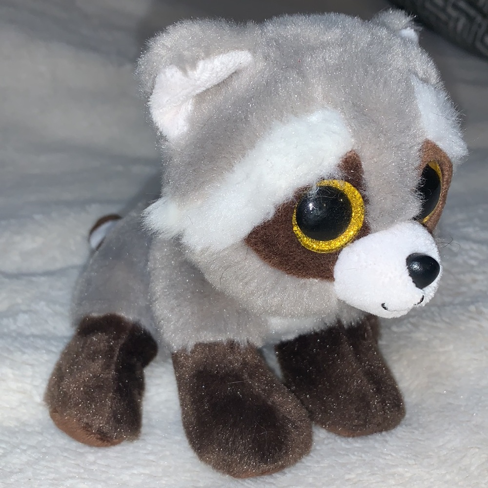 TY Beanie Boos Bandit Raccoon EUC stuffed animal